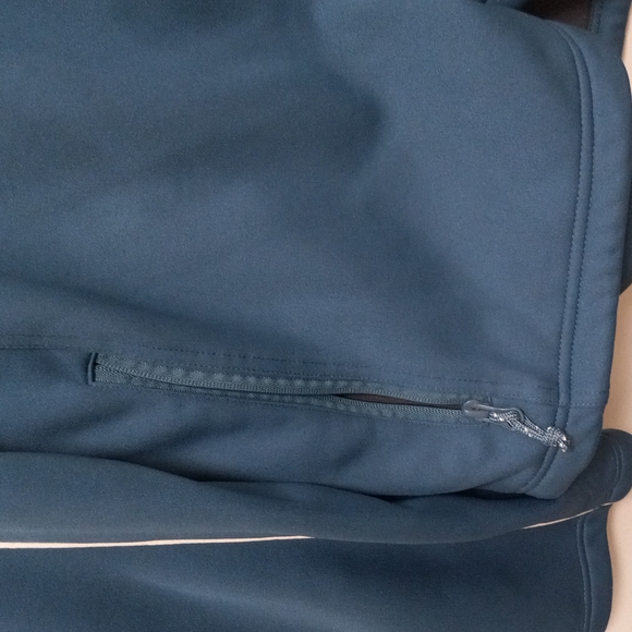 Vested light Jacket - Picture 2 of 4